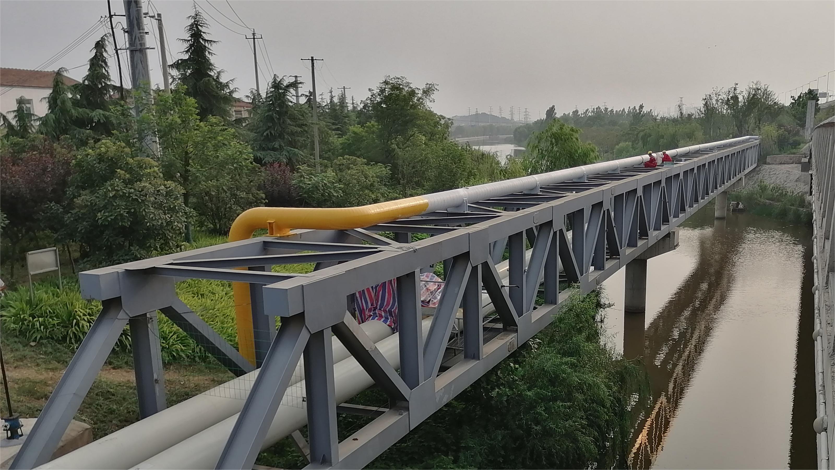 Bridge-Cross & Overhead Pipelines